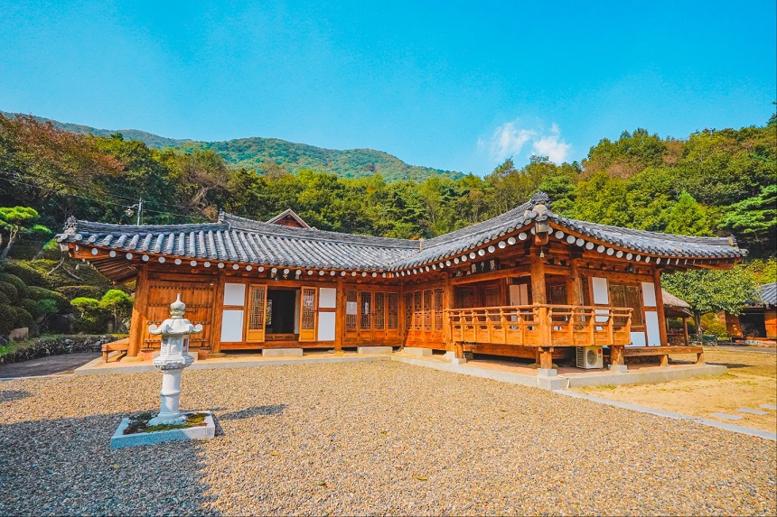 간월산 전경이 한눈에 보이는 